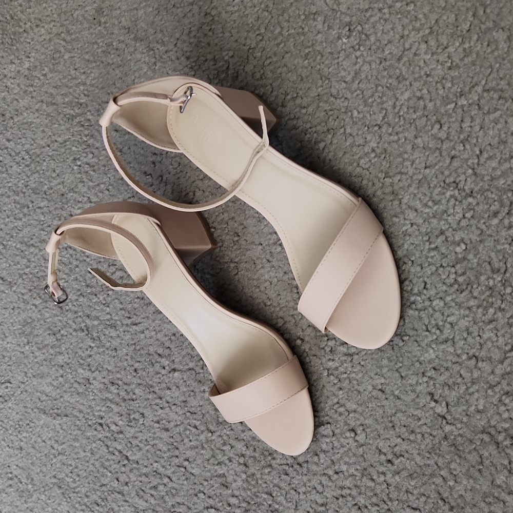 Nude block heels - never worn